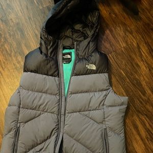 North Face grey and teal Puffy Vest for women, size XL
